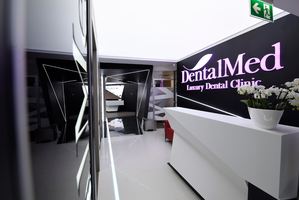 DentalMed Luxury Primăverii photo 5